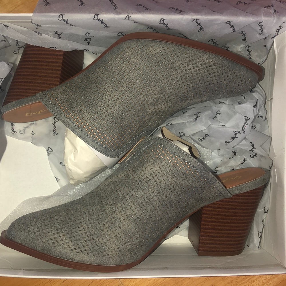 💕Sz. 8.5 ADORABLE shoes